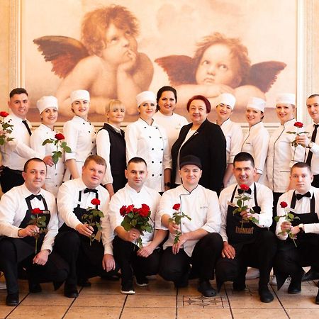 Nadiya Hotel Ivano-Frankivsk Eksteriør bilde
