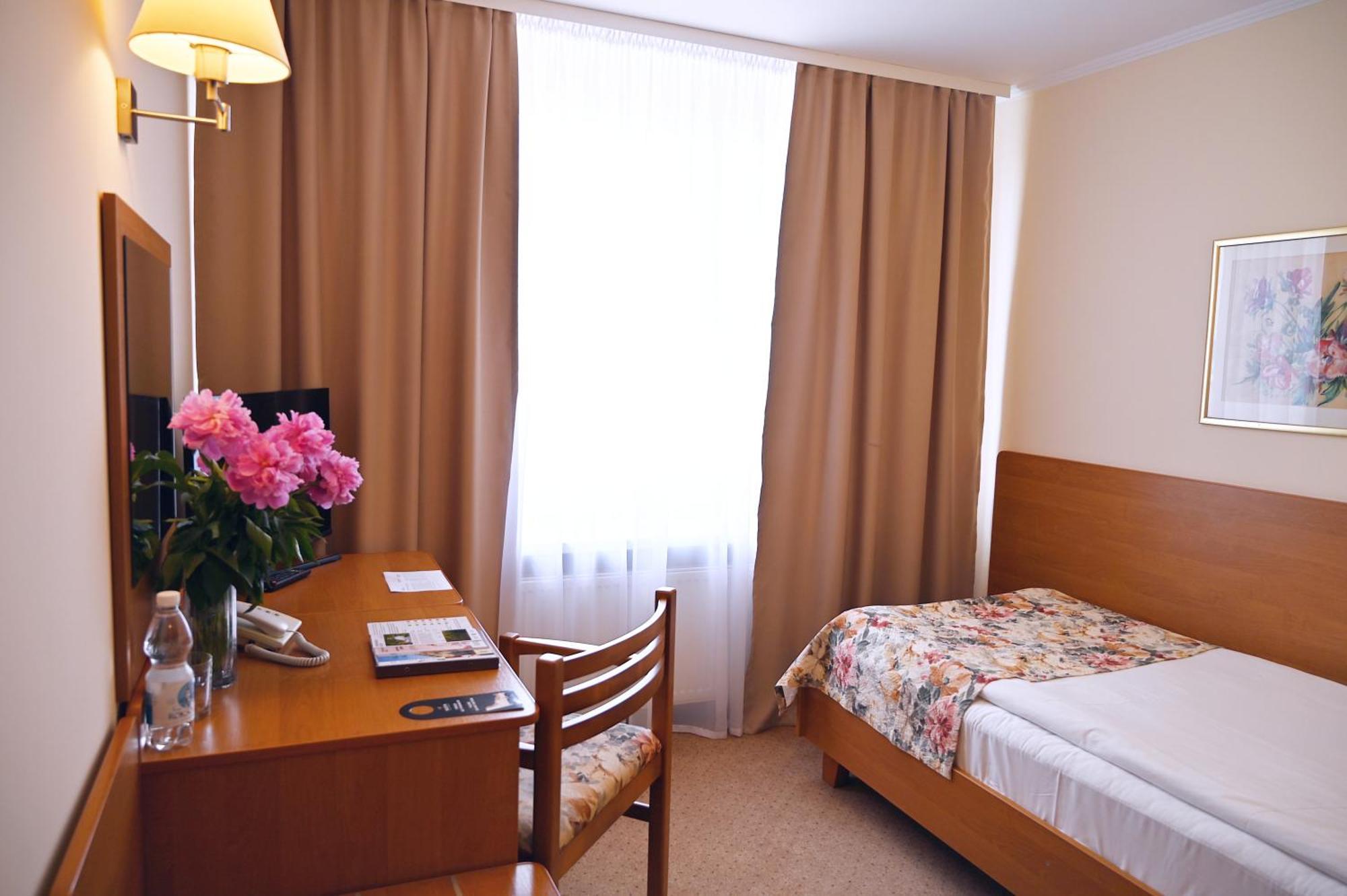 Nadiya Hotel Ivano-Frankivsk Eksteriør bilde