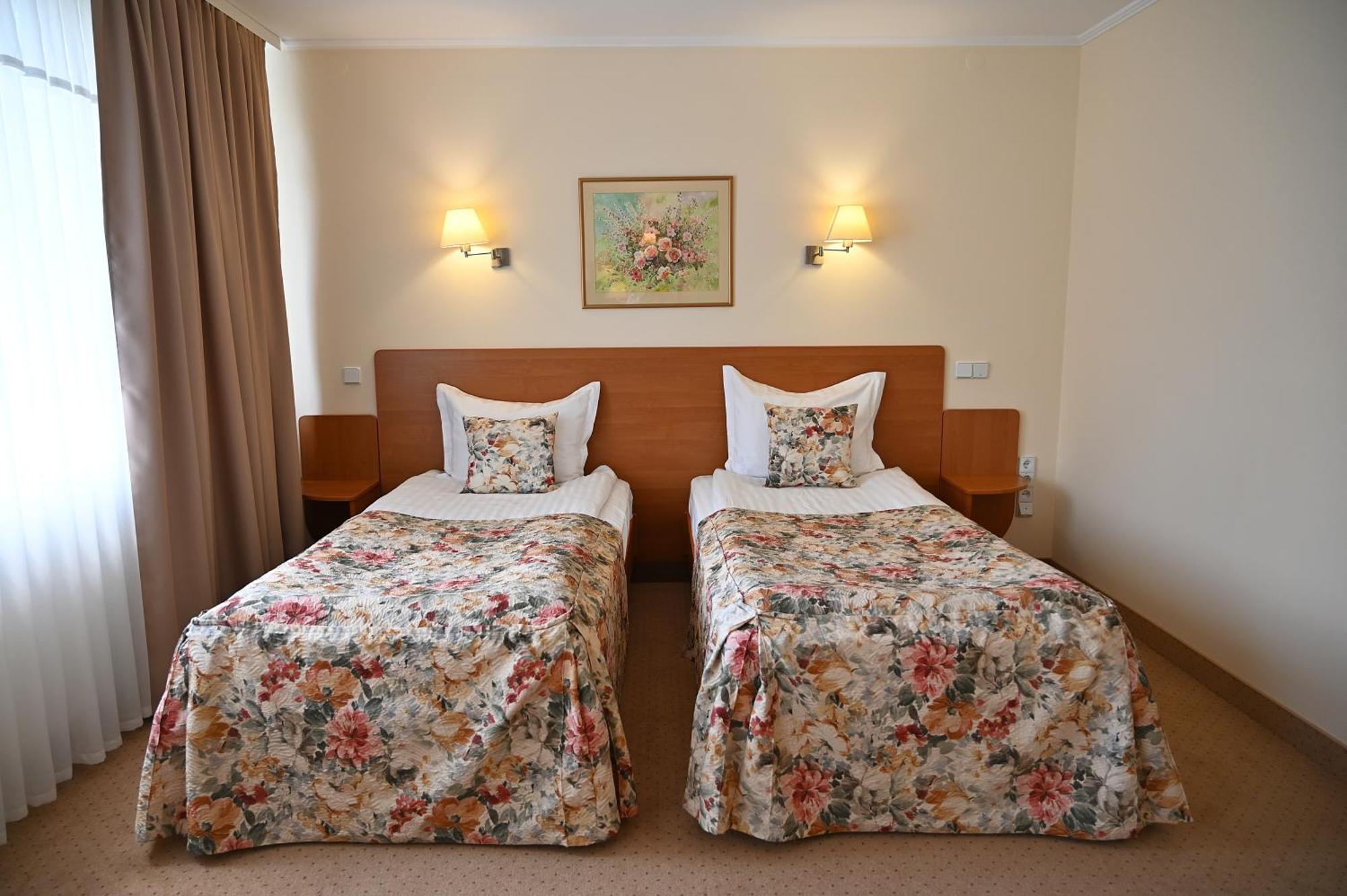 Nadiya Hotel Ivano-Frankivsk Eksteriør bilde